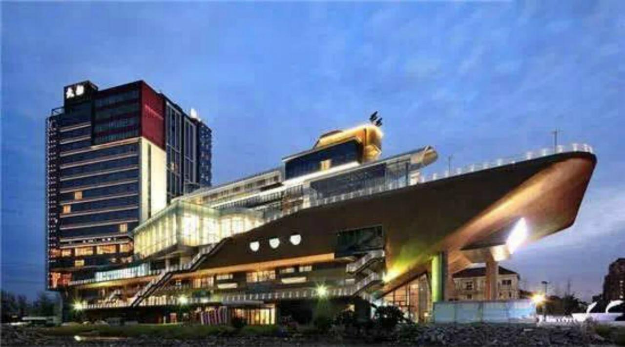 Shanghai Ship Hotel Exteriör bild